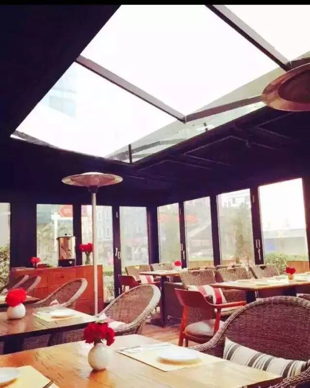 十一月私房餐厅,十一月份的餐厅