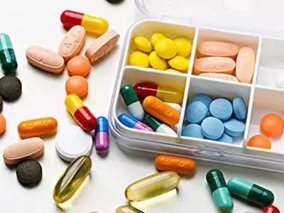 每服用一次=在肠道丢了颗“*弹炸**”！这类药或许你经常在吃！