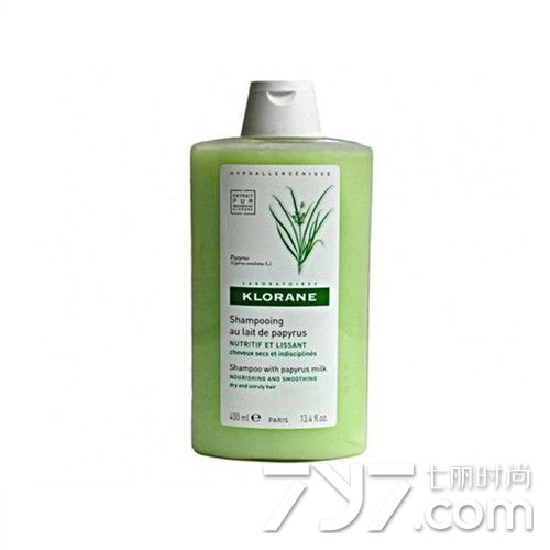 女生有一头飘逸的长发,女人大多长发飘飘