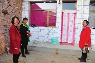 汶川大地震老师救学生的感人事迹,学生煤气中毒老师救一家四口