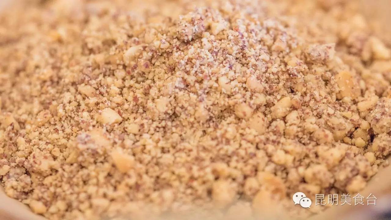 昆明一家火锅店一个月挣多少钱,昆明火锅店老板说一天只卖45锅