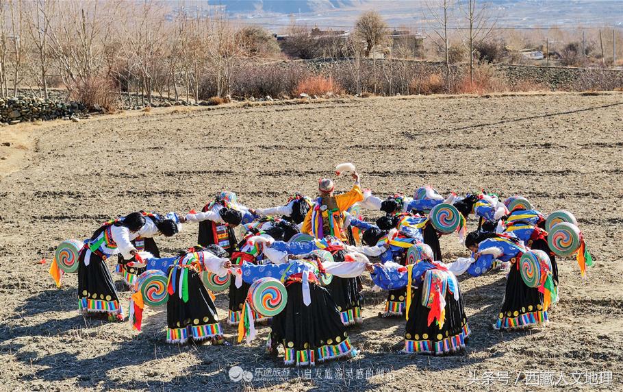 好神奇！*藏西**有些男人的长发是用来跳卓舞的，而且还上过春晚