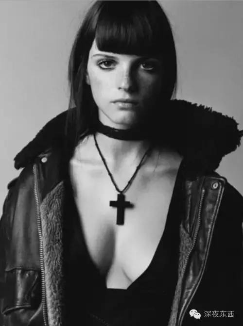 安热沙伪素颜,安热沙真实图片