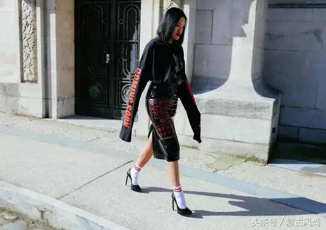 连帽卫衣今年很流行,长款连帽卫衣怎么穿才好看