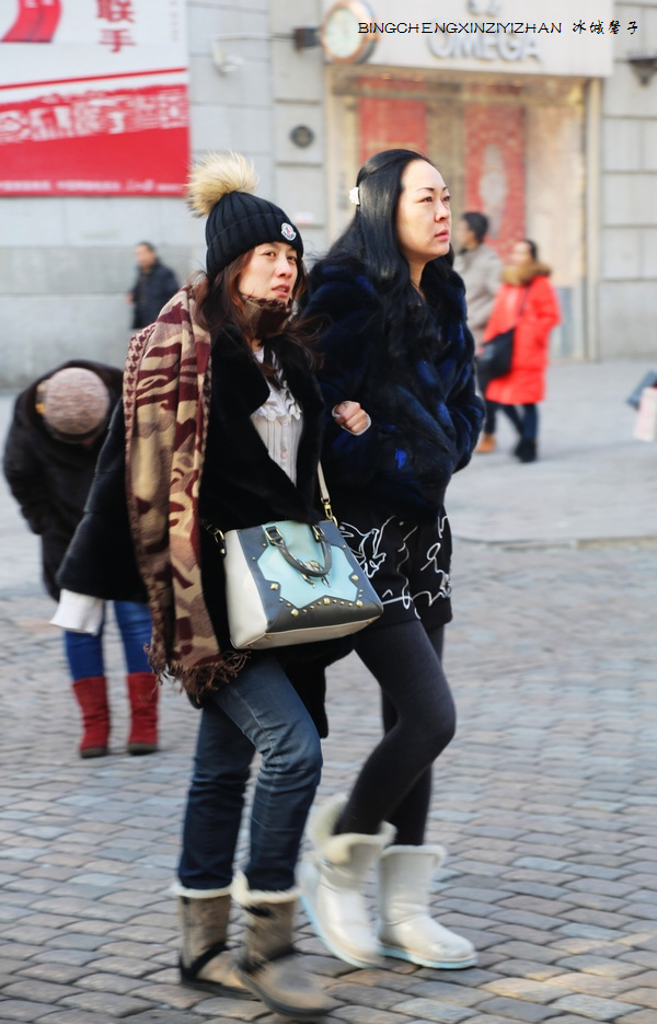 哈尔滨本地人冬天穿什么衣服,哈尔滨人冬天都穿啥保暖