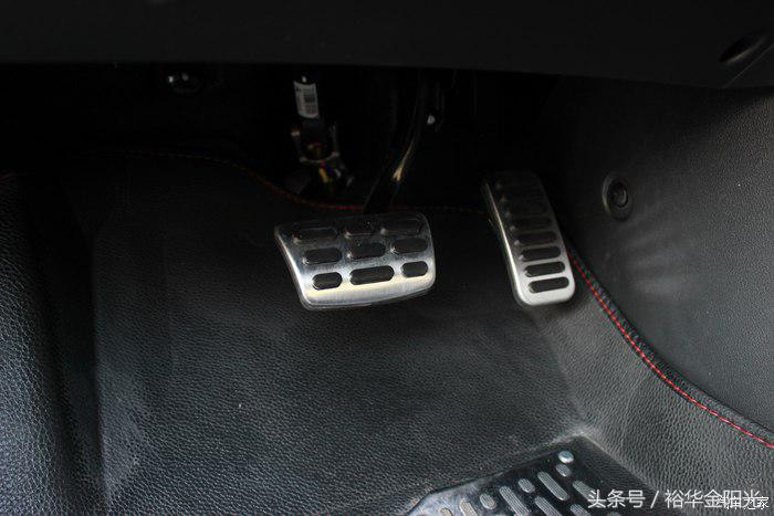 领动豪华版功能介绍,领动内饰改动