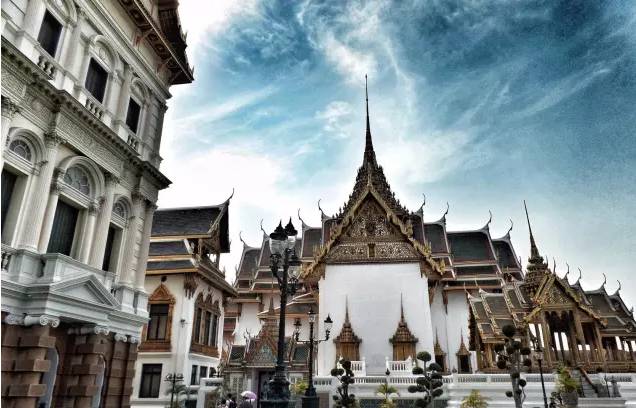 你在大雪纷飞我在南方的艳阳里,你在北方的艳阳里大雪纷飞