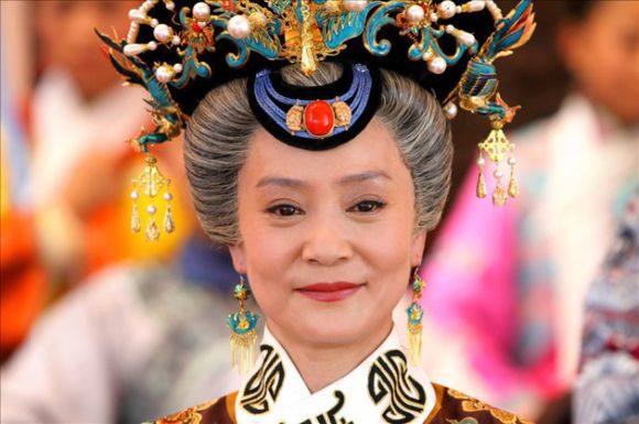 太后专业户刘雪华年轻时有多美,太后专业户刘雪华在年轻时有多美