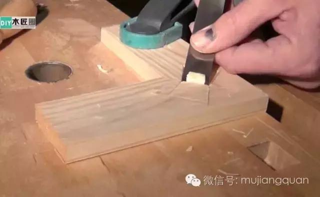 不一样的榫卯,一个能拼接,也能加固木板的蝴蝶榫