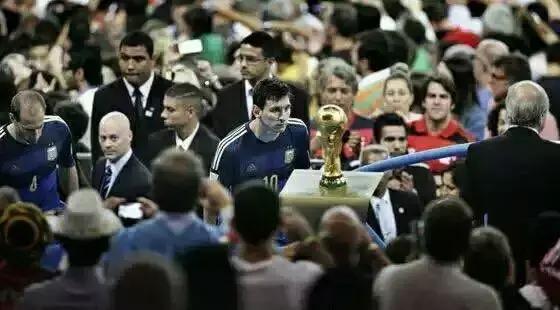 你有故事我有酒有空聊聊,别等了你有故事我有酒