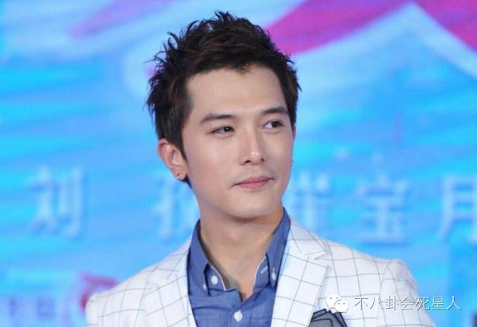 丧父暴瘦一天只吃一根香蕉的他却被骂,跟唐嫣杨丞琳有关