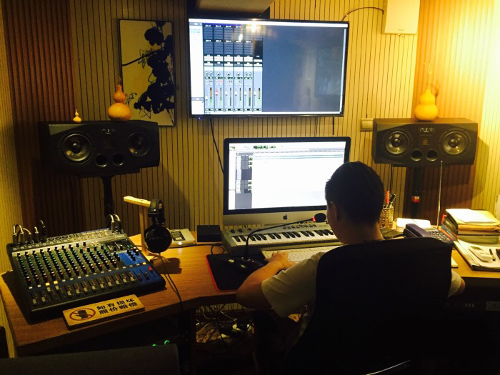 在手机里存一首自己的歌吧，成都这6家录音棚让你爱上自己的声音