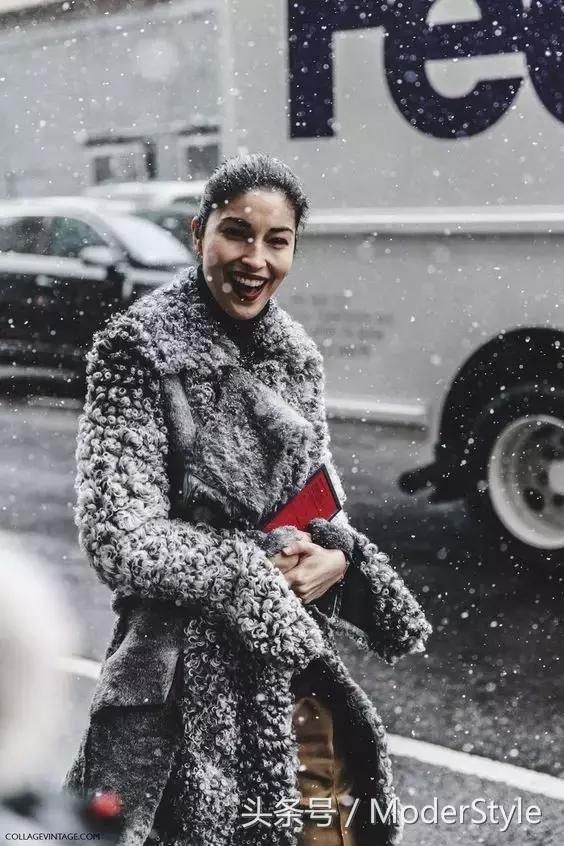 有一种外套比羽绒服还暖,却比羽绒服时髦一百倍!