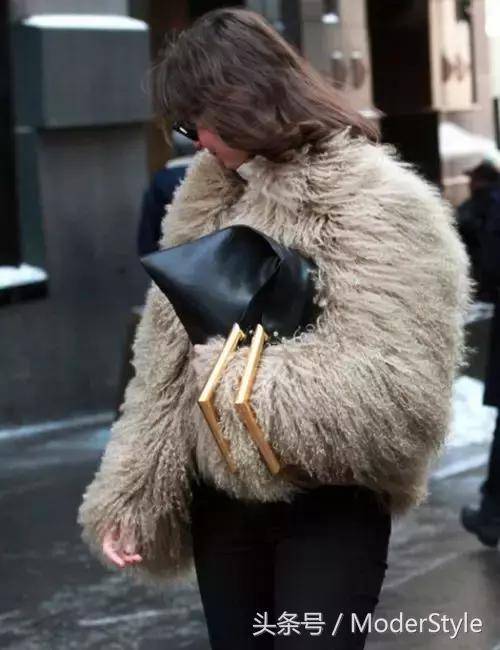 有一种外套比羽绒服还暖,却比羽绒服时髦一百倍!