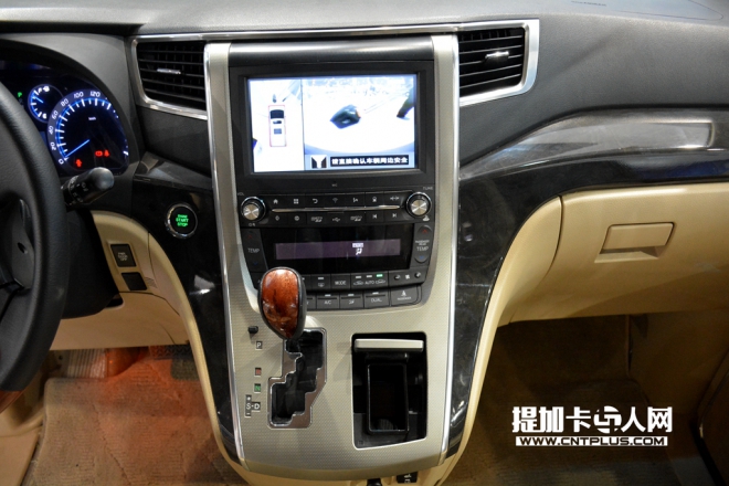 银隆mpv纯电动汽车,银隆4米二新能源汽车