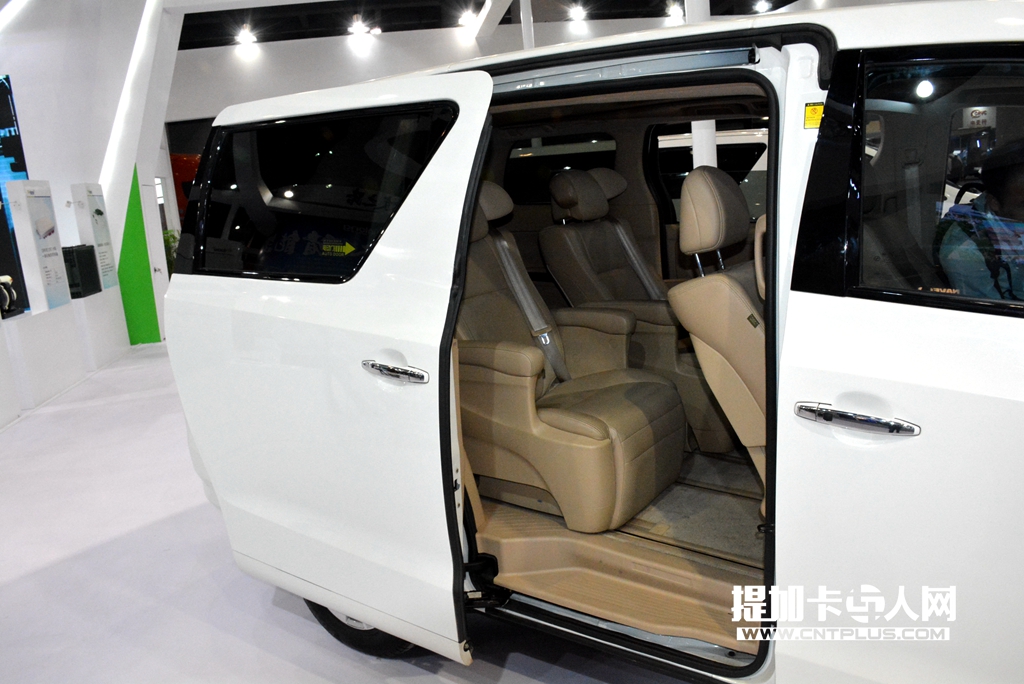 银隆mpv纯电动汽车,银隆4米二新能源汽车