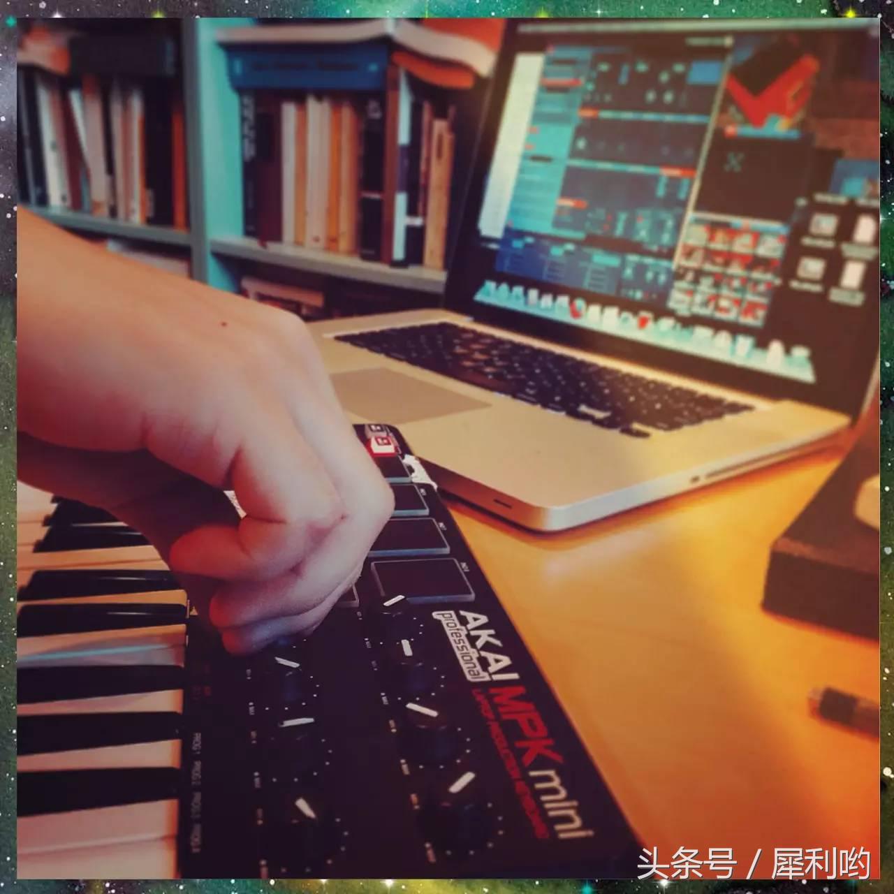 看雷磊和DaveLiang如何用好奇心编织三盒老磁带