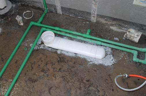 卫生间马桶可以移动吗,卫生间的马桶位置可以移动吗