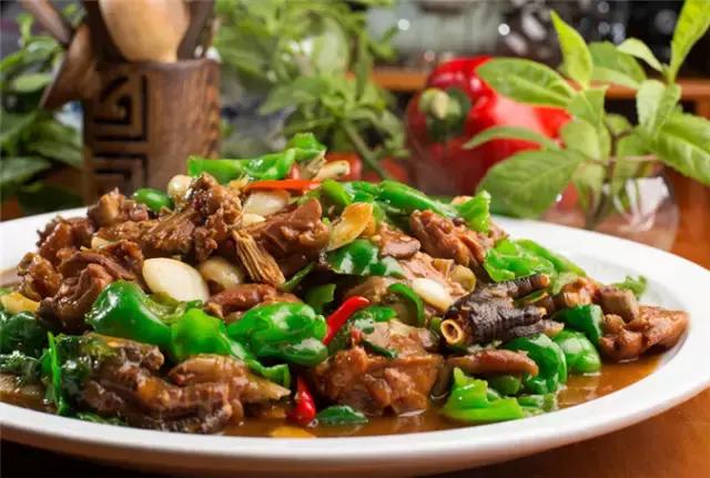 青岛便宜又好吃的菜馆,青岛有名的青岛菜馆