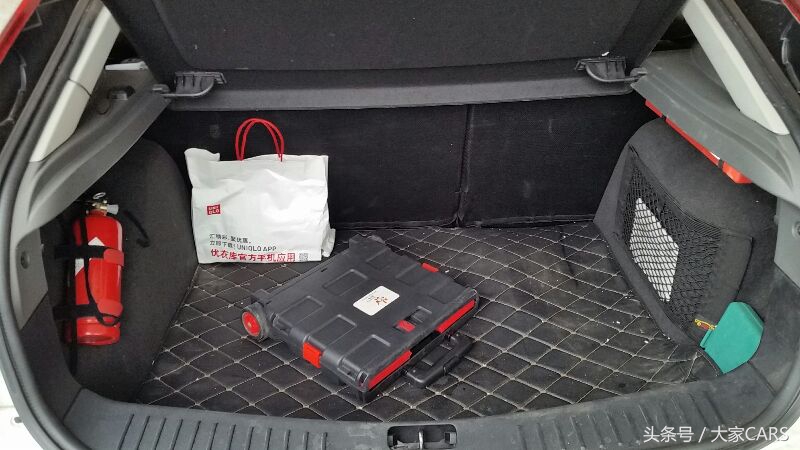 想买福克斯两厢车,2015款福克斯1.6手动优缺点