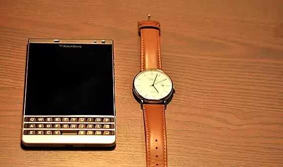 黑莓passport2深度评测,黑莓passport二代还能做什么