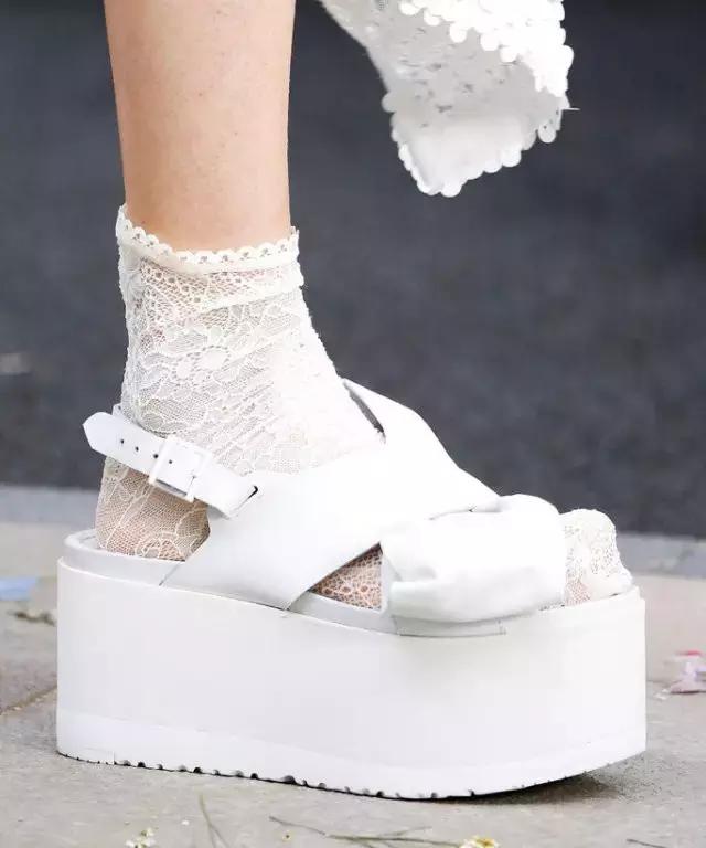 年度最丑的鞋,史上最丑的几款鞋