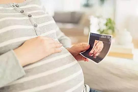 从怀孕吐到生会不会营养不良,从怀孕吐到小孩出生