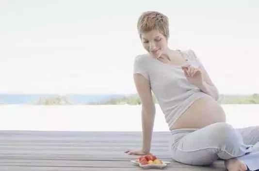 从怀孕吐到生会不会营养不良,从怀孕吐到小孩出生