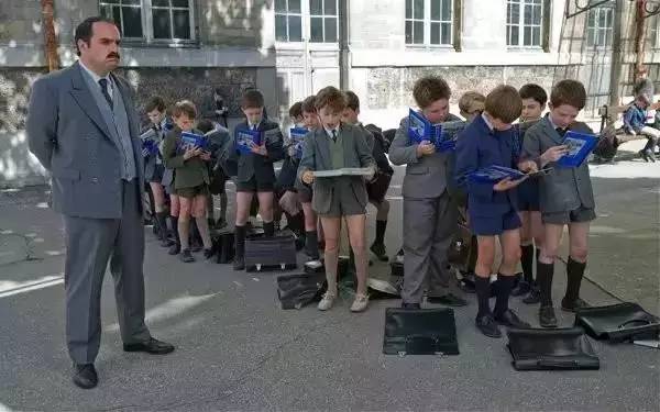 为什么中国男人不会穿衣,外国人看中国男人穿衣