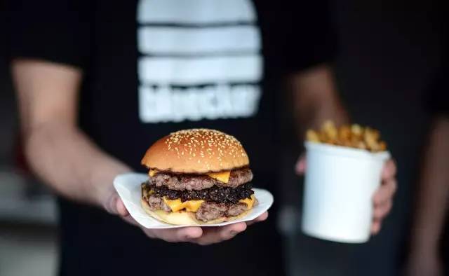 英国街头这些零食好吃不贵，你在国外留学一定要好好照顾自己