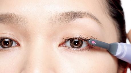 油性皮肤脱妆后怎么补妆,夏季油皮脸部容易脱妆浮粉