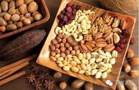 整形手术后的注意事项和调理,整形后忌口要多长时间恢复