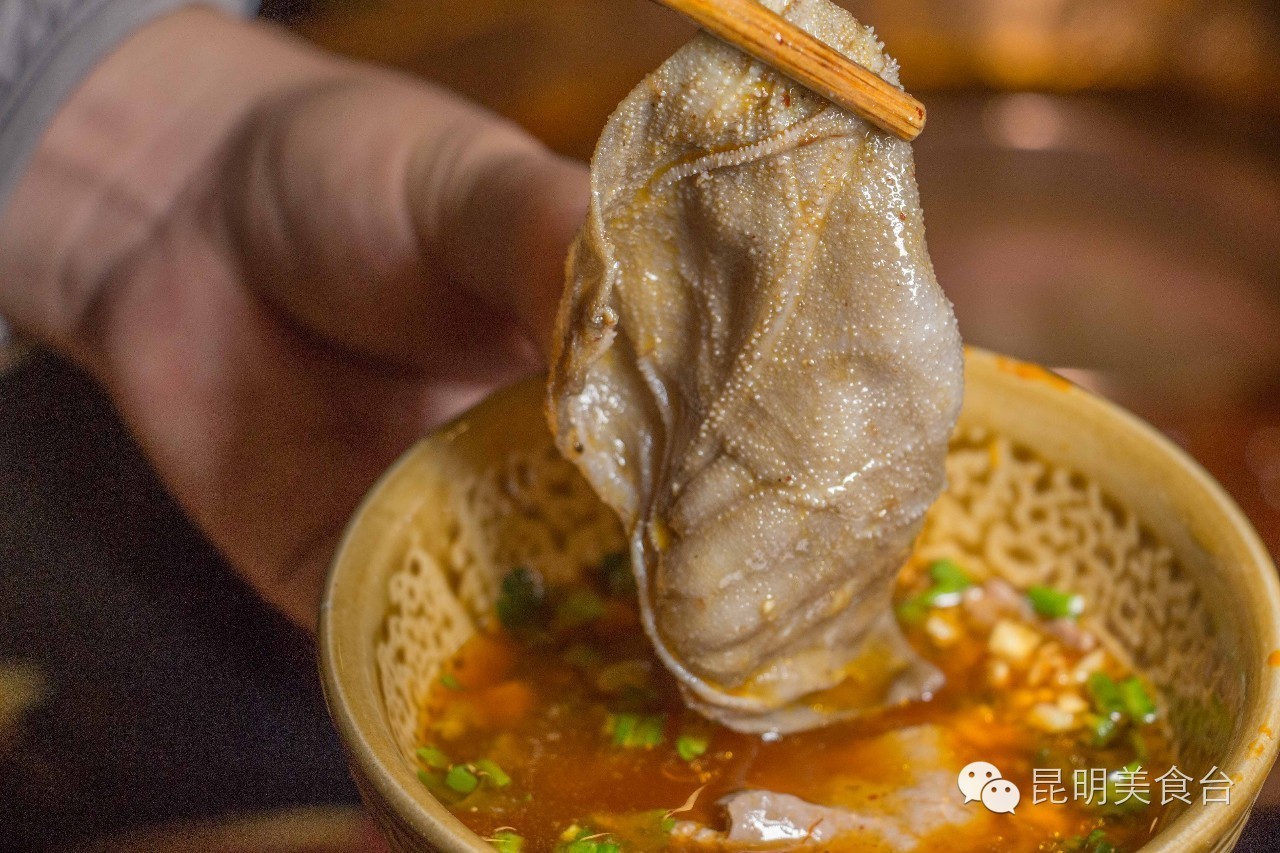 昆明一家火锅店一个月挣多少钱,昆明火锅店老板说一天只卖45锅