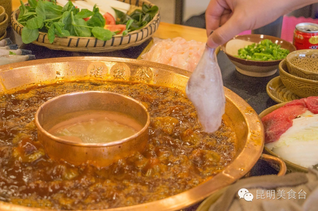 昆明一家火锅店一个月挣多少钱,昆明火锅店老板说一天只卖45锅