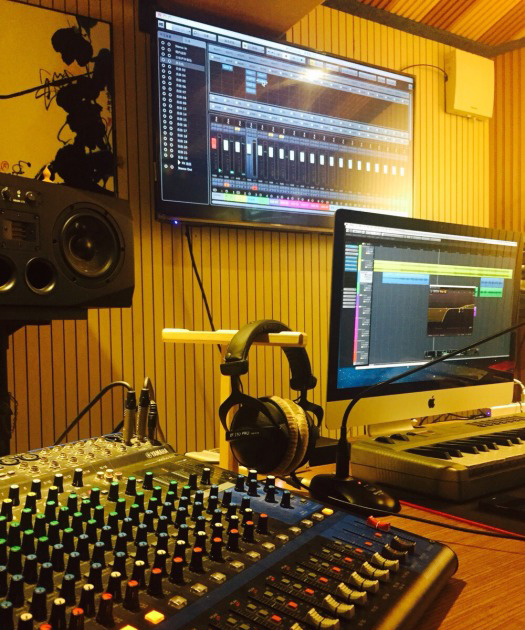 在手机里存一首自己的歌吧，成都这6家录音棚让你爱上自己的声音