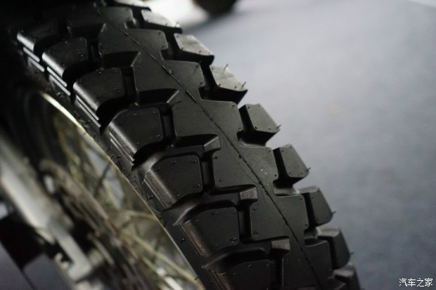 解放军现役嘉陵600边三轮摩托数据,军用嘉陵电喷600边三轮摩托参数