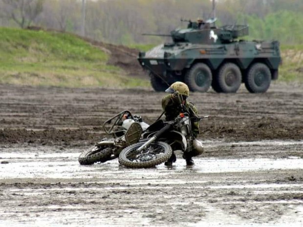 解放军现役嘉陵600边三轮摩托数据,军用嘉陵电喷600边三轮摩托参数