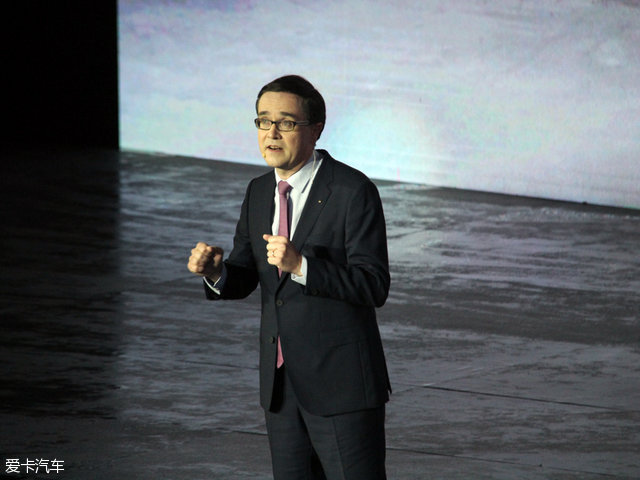 进口科雷傲三元催化多少钱,2011年科雷傲2.5是全车进口吗