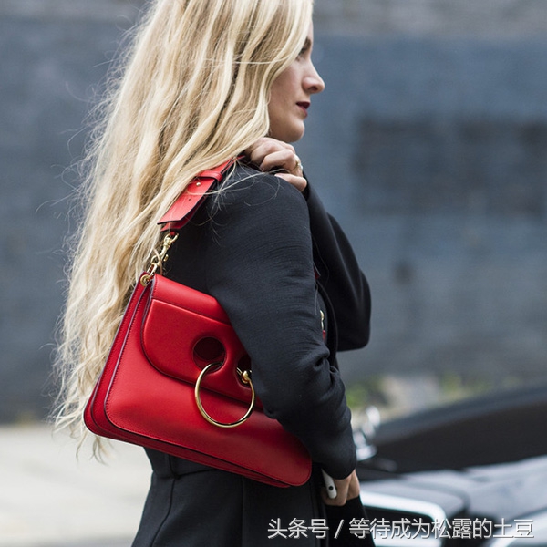 过生日怎么发朋友圈会爆赞,发朋友圈被赞爆了