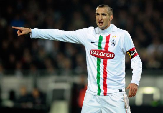 尤文新款队服,盘点尤文图斯历史最佳阵容