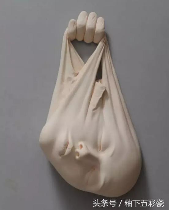 从警察转变成一个军人,成为表情包的创作者需要什么