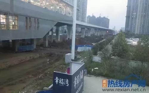 实力爆满却是捧不热的配角！幸福湾如何导演解放大道？|看房情报