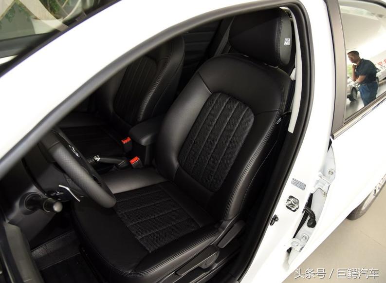 巨鳄重型坦克,巨鳄车