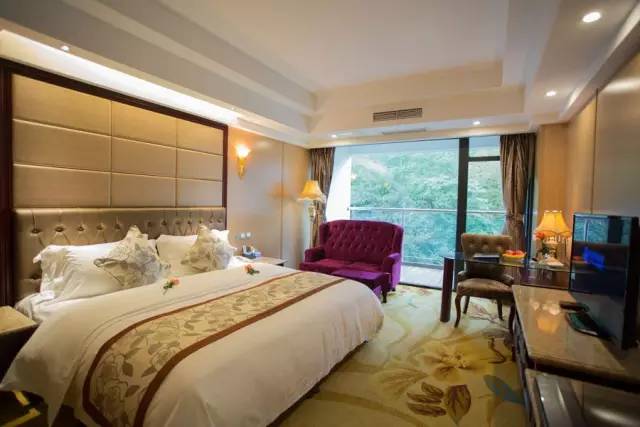 成都周边看雪山泡温泉推荐,成都周边温泉推荐一日游