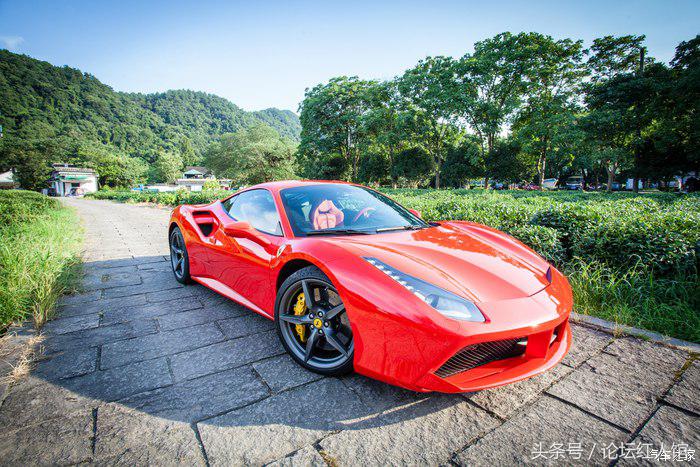 法拉利488评测重装上阵,法拉利488拆车视频