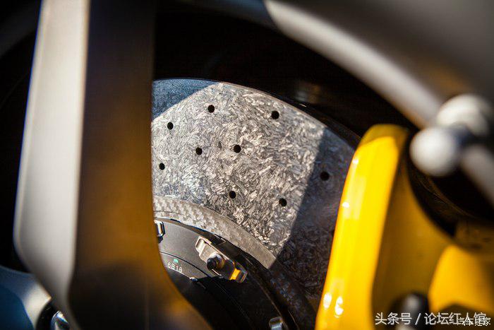 法拉利488评测重装上阵,法拉利488拆车视频