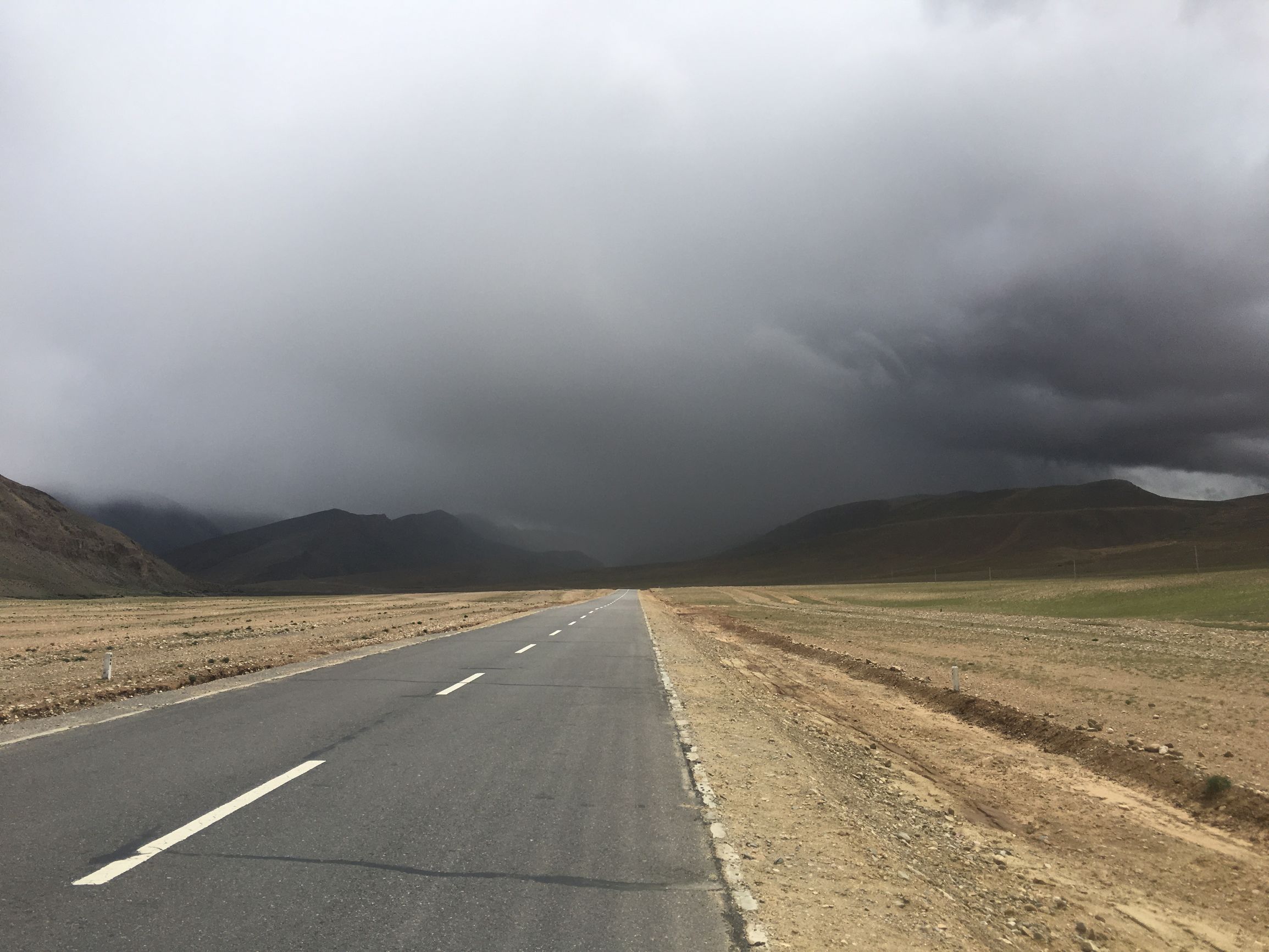 目前最难爬的山峰珠穆朗玛峰,什么山脉有世界最高峰珠穆朗玛峰