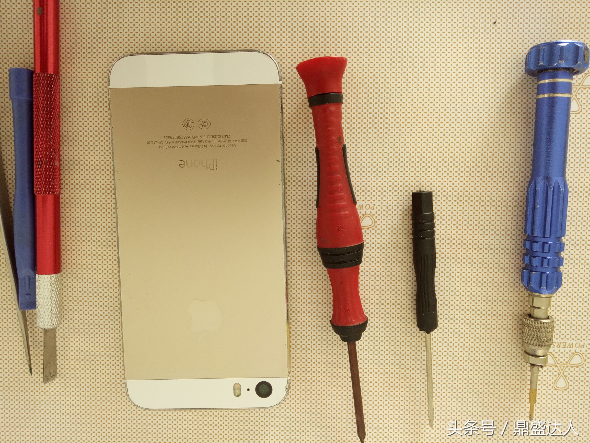 5s换壳教程视频,苹果5s拆机视频换屏幕