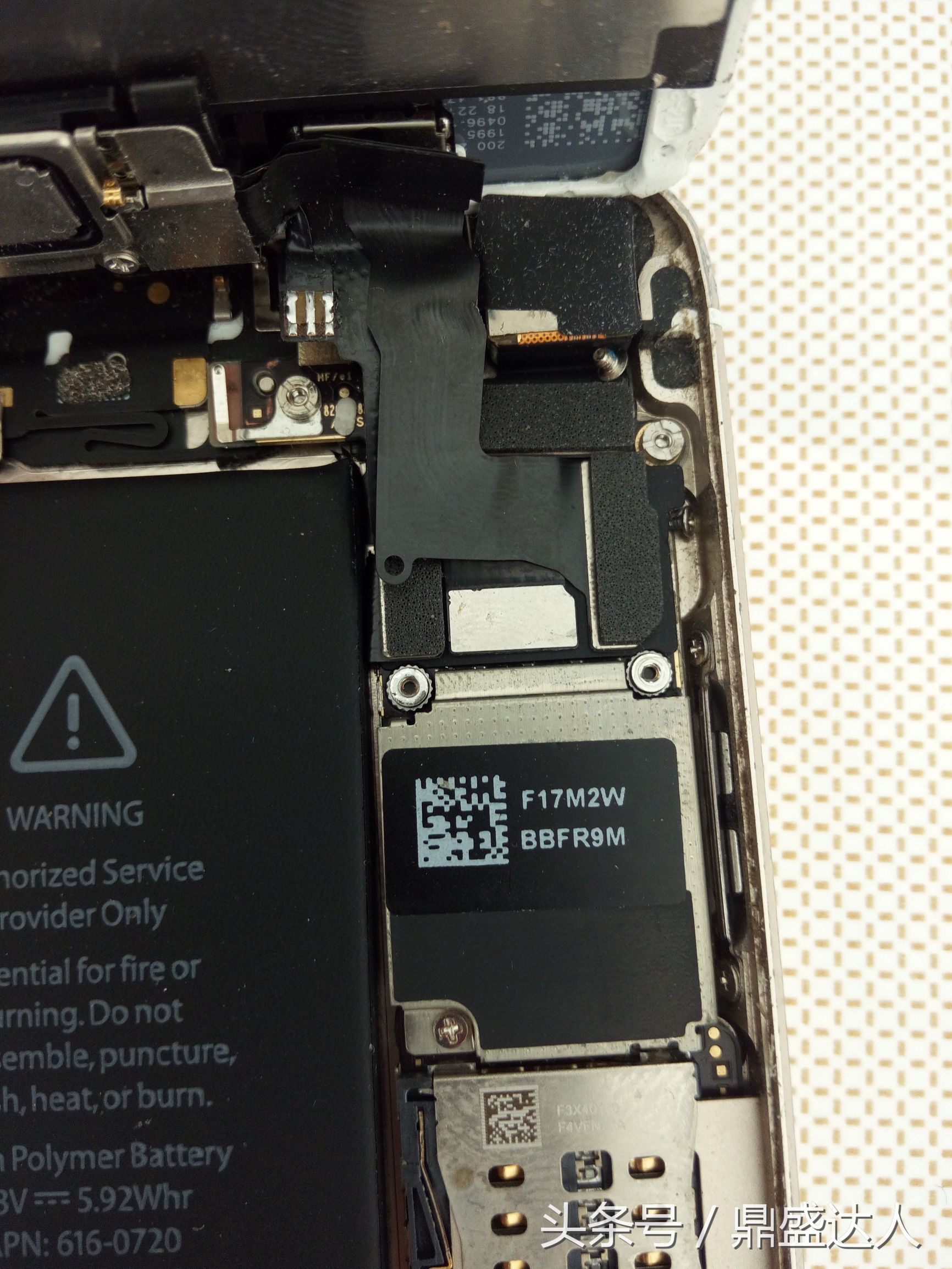 5s换壳教程视频,苹果5s拆机视频换屏幕