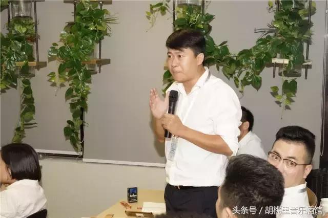 2年160家店，1天15小时的文艺时光，这家酒馆是怎么做到的